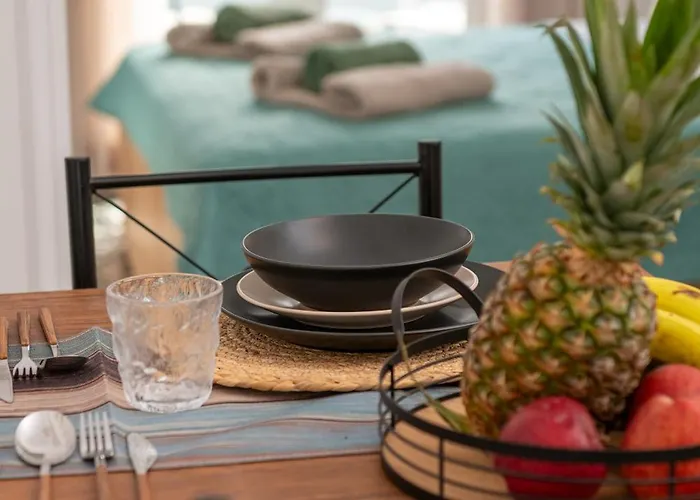 Wave 1 Min Walk To Near Center Апартаменты